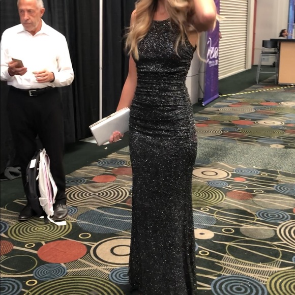 Calvin Klein Black/silver halter glitter gown sz 2 - Picture 2 of 4